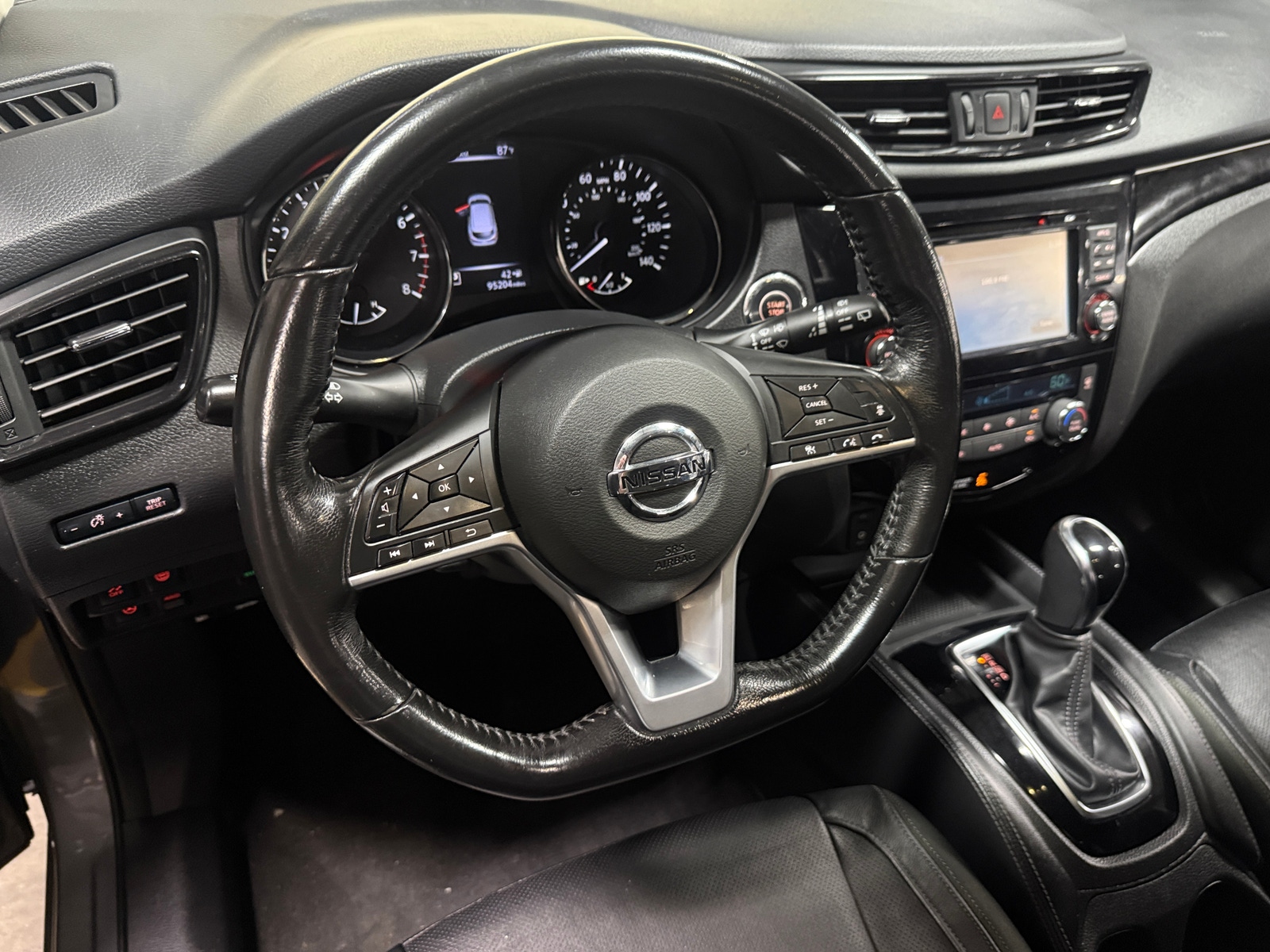 Thumbnail: 2018 Nissan Rogue Sport - 4