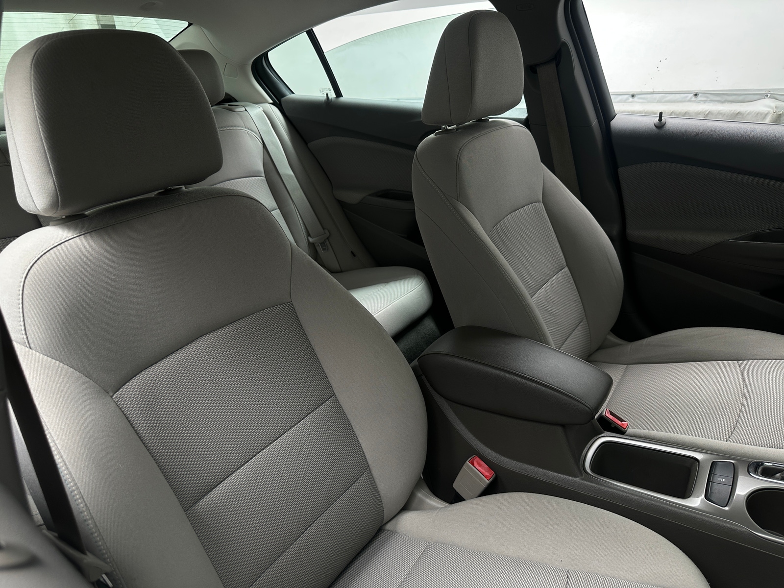 Thumbnail: 2018 Chevrolet Cruze - 2