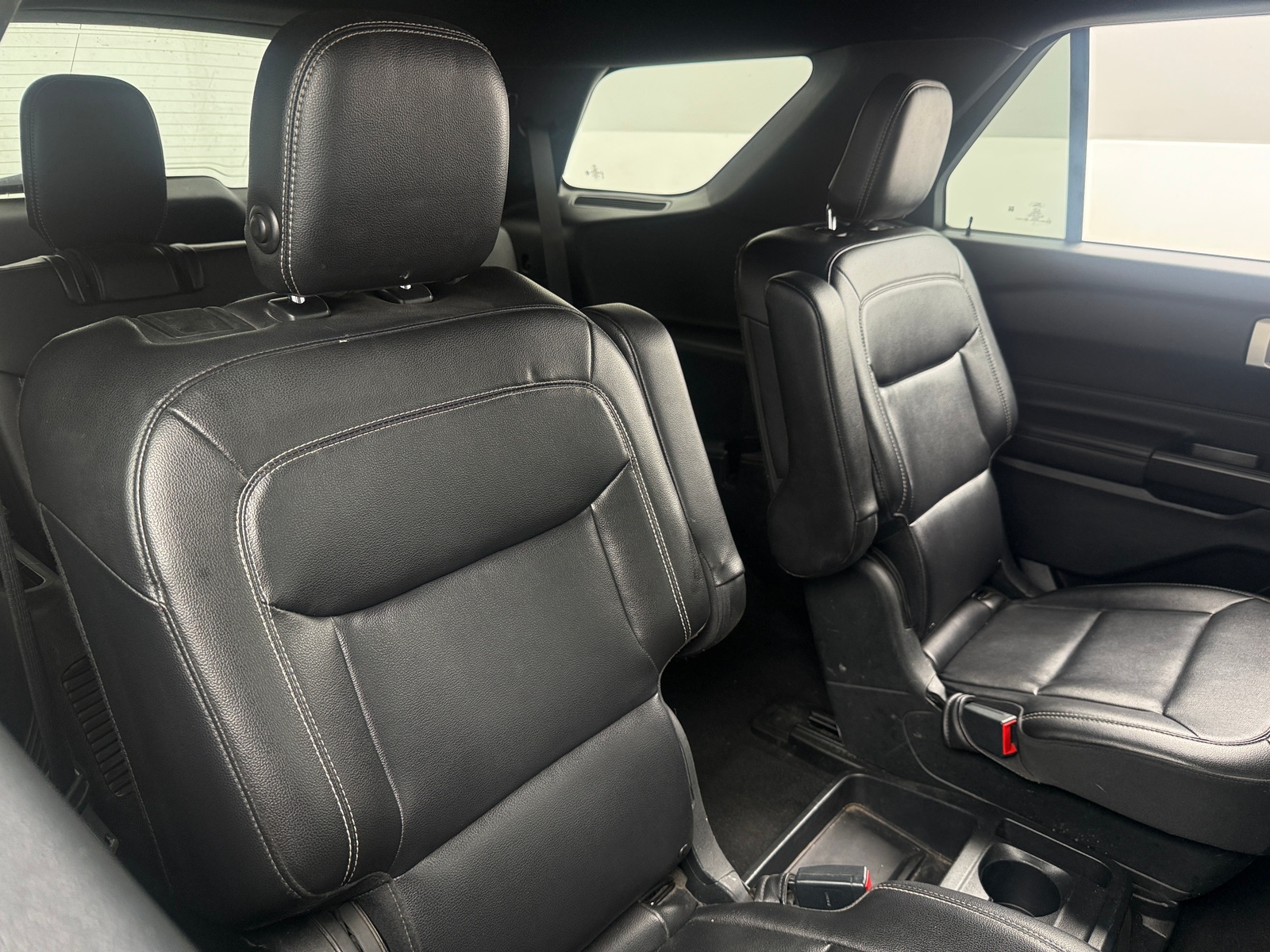 Thumbnail: 2020 Ford Explorer - 5