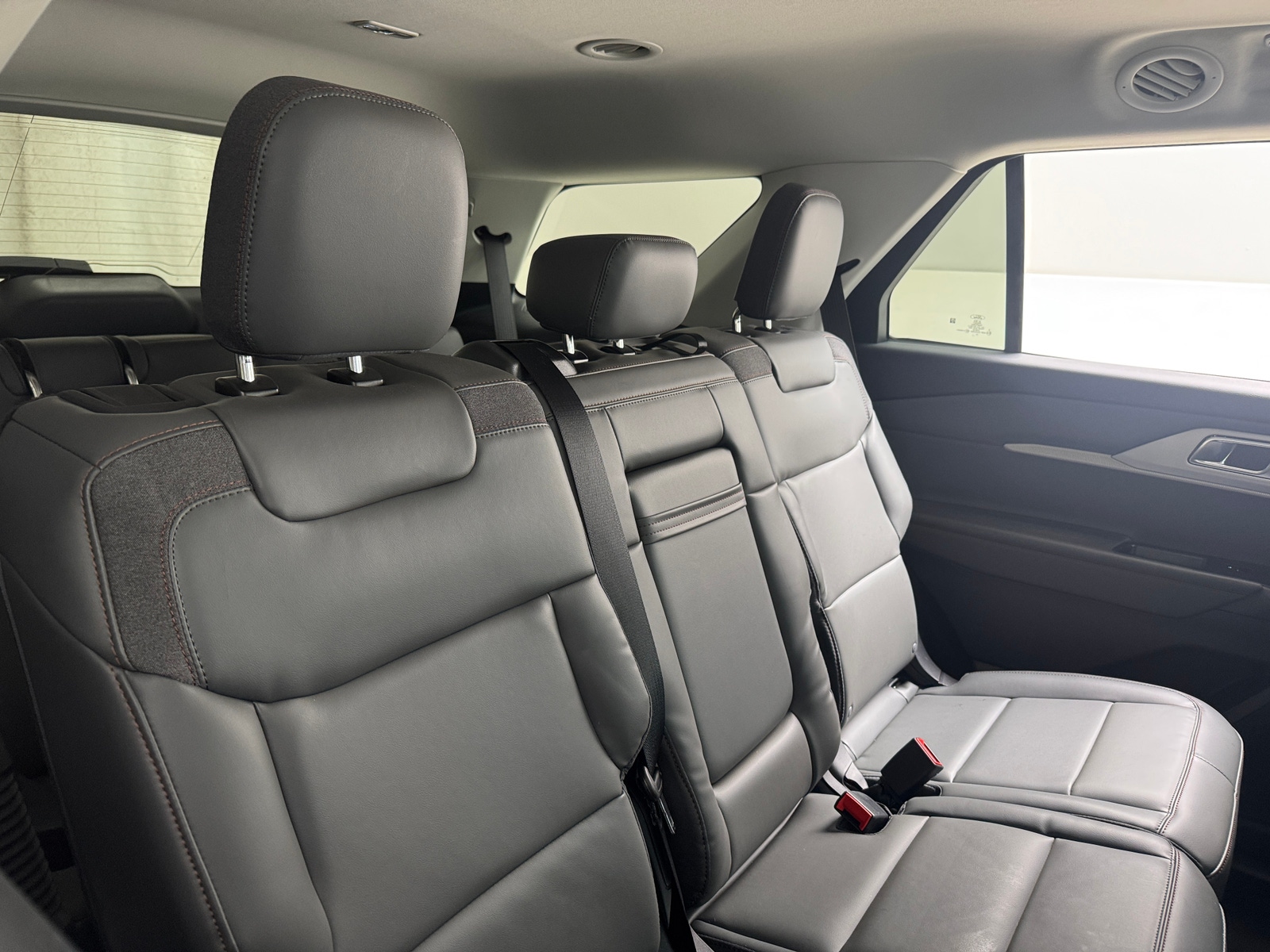Thumbnail: 2026 Ford Explorer - 6