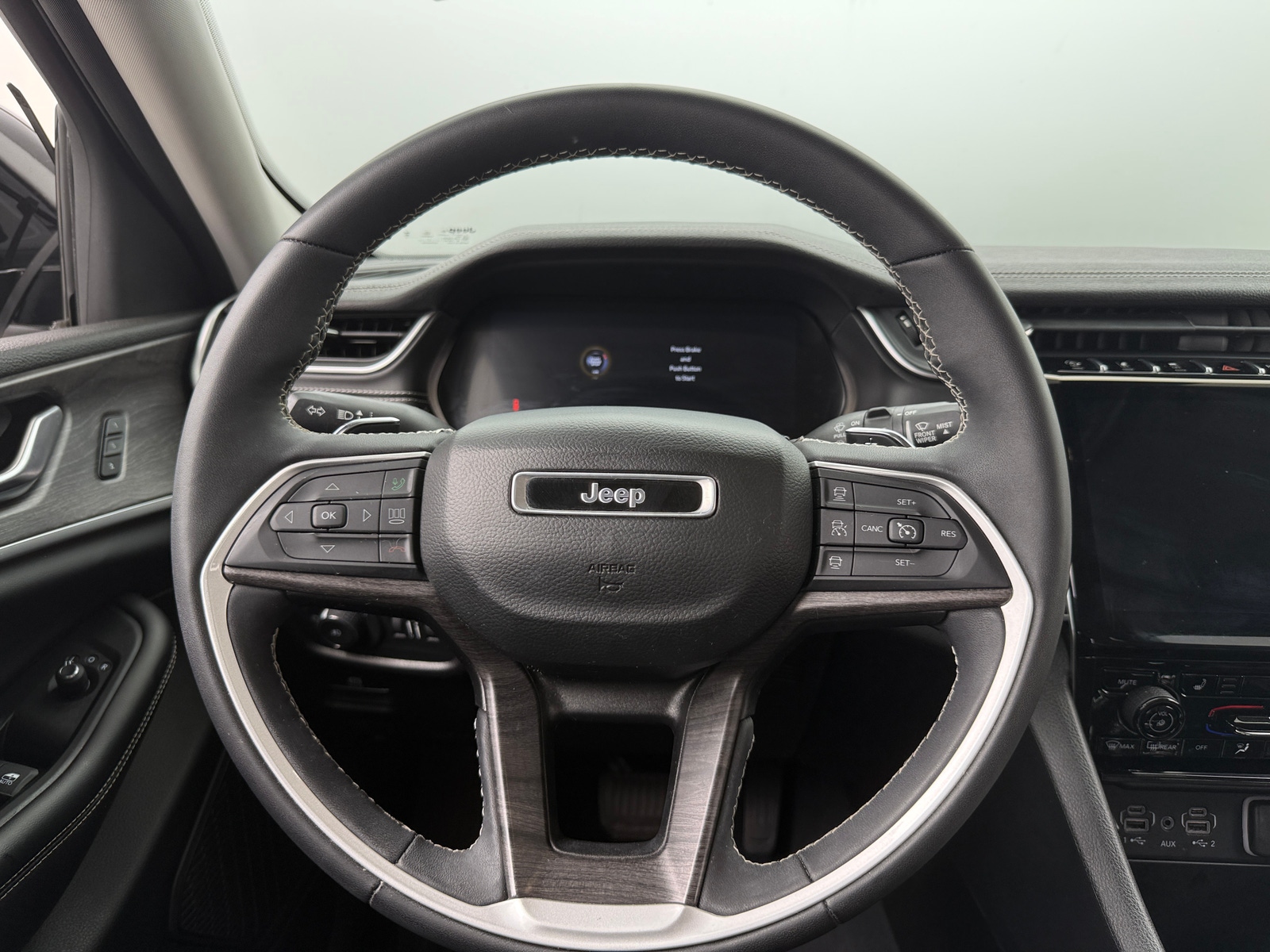 Thumbnail: 2023 Jeep Grand Cherokee - 4