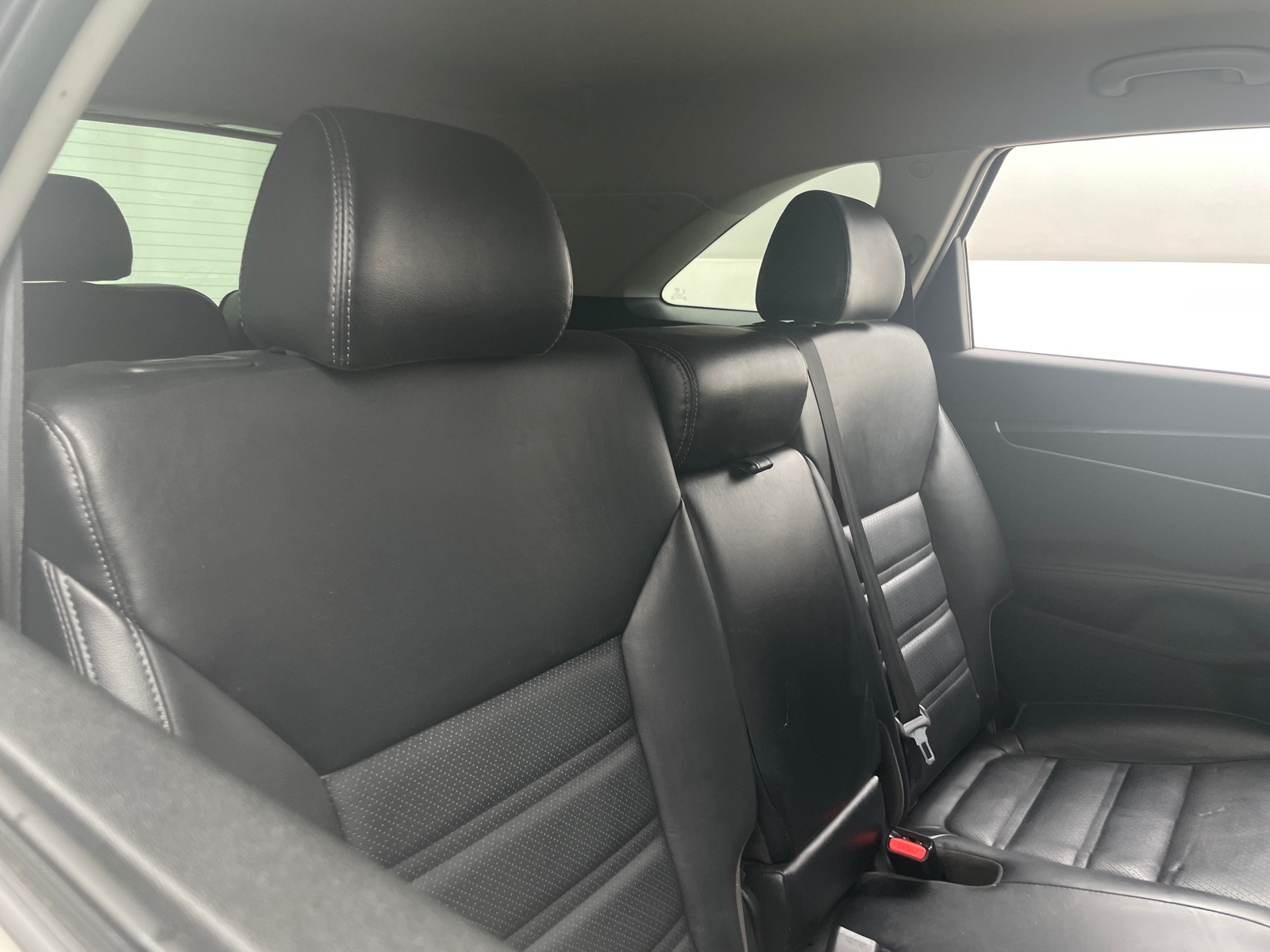 Thumbnail: 2019 Kia Sorento - 5