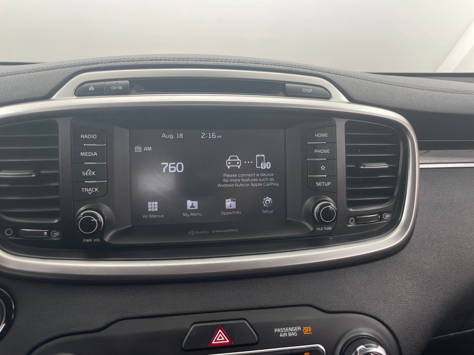 Thumbnail: 2019 Kia Sorento - 3
