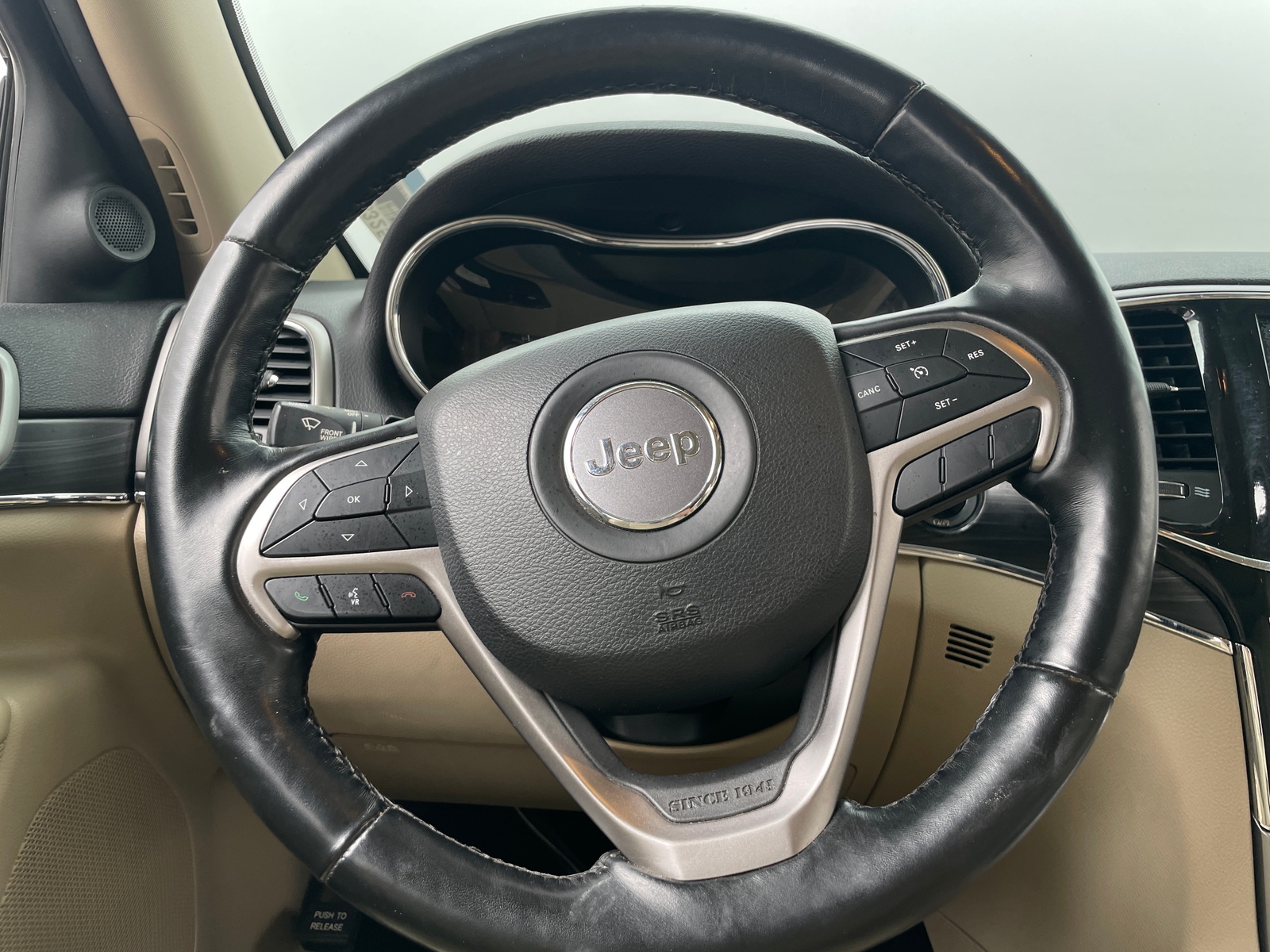 Thumbnail: 2021 Jeep Grand Cherokee - 4