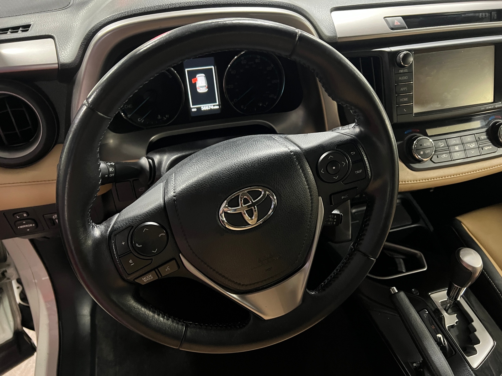 Thumbnail: 2017 Toyota RAV4 - 4