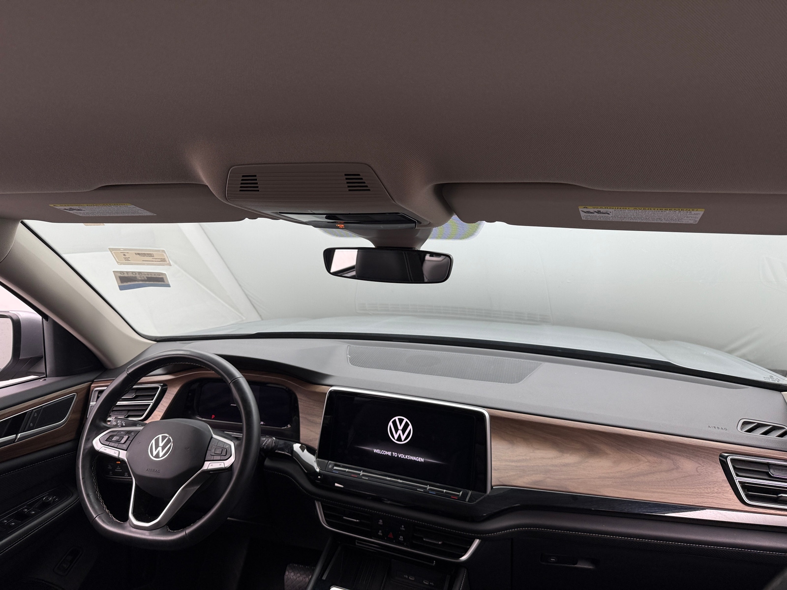 Thumbnail: 2025 Volkswagen Atlas - 3