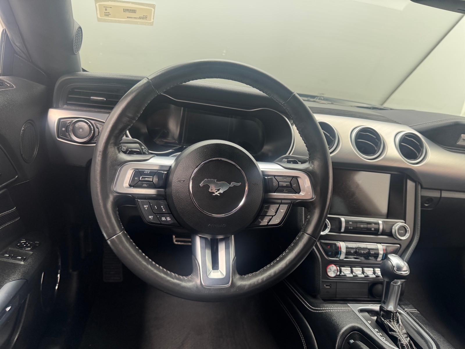 Thumbnail: 2022 Ford Mustang - 3