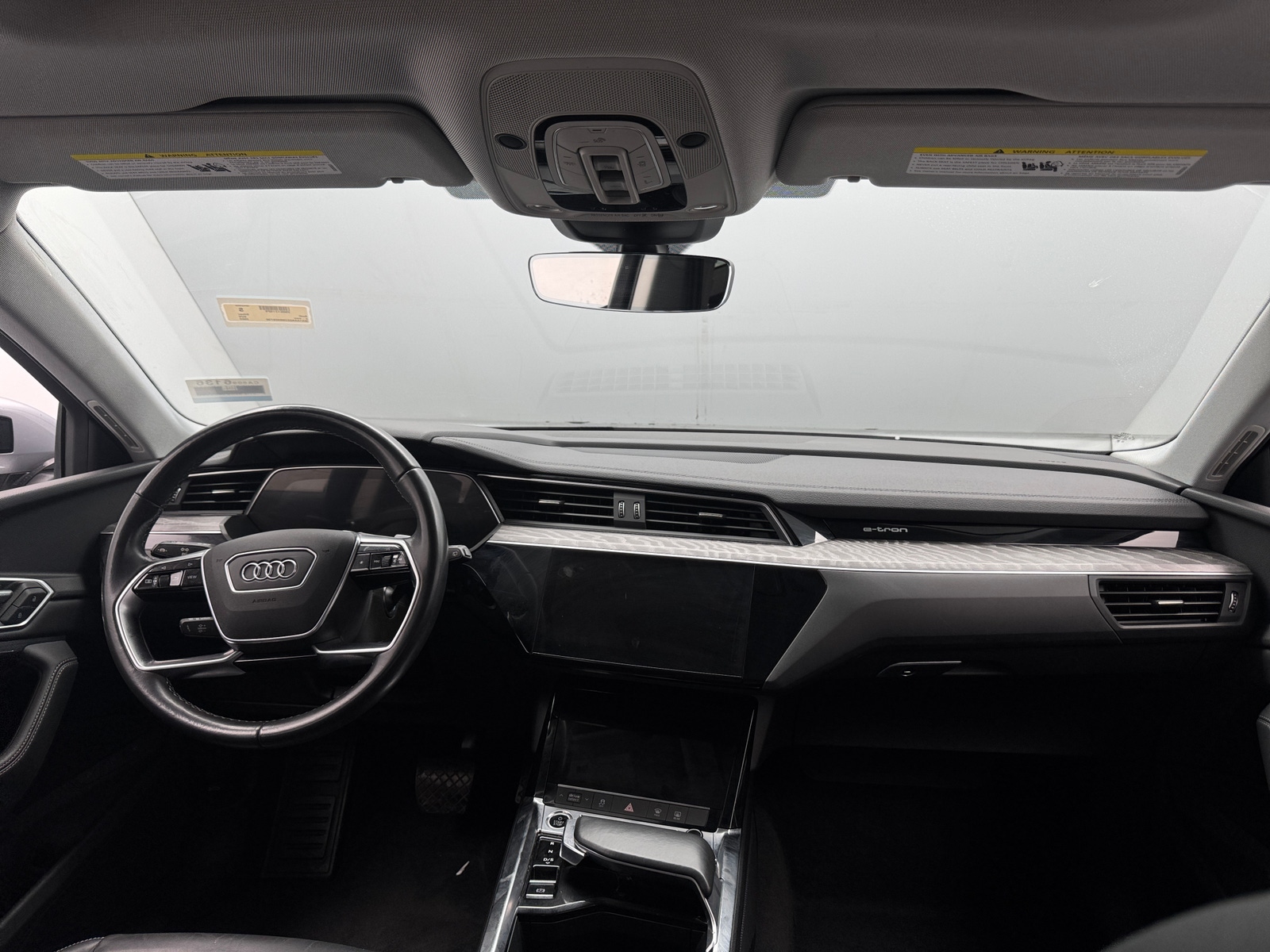 Thumbnail: 2022 Audi e-tron - 2