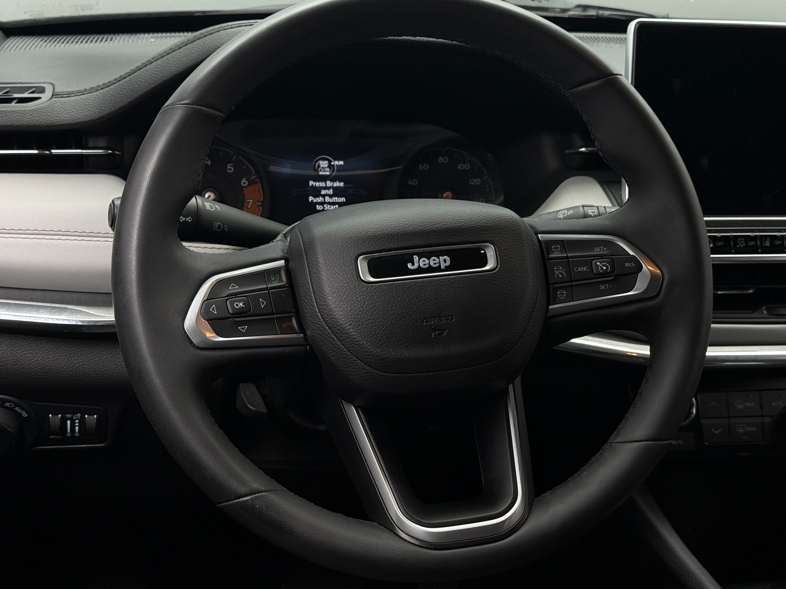 Thumbnail: 2023 Jeep Compass - 4