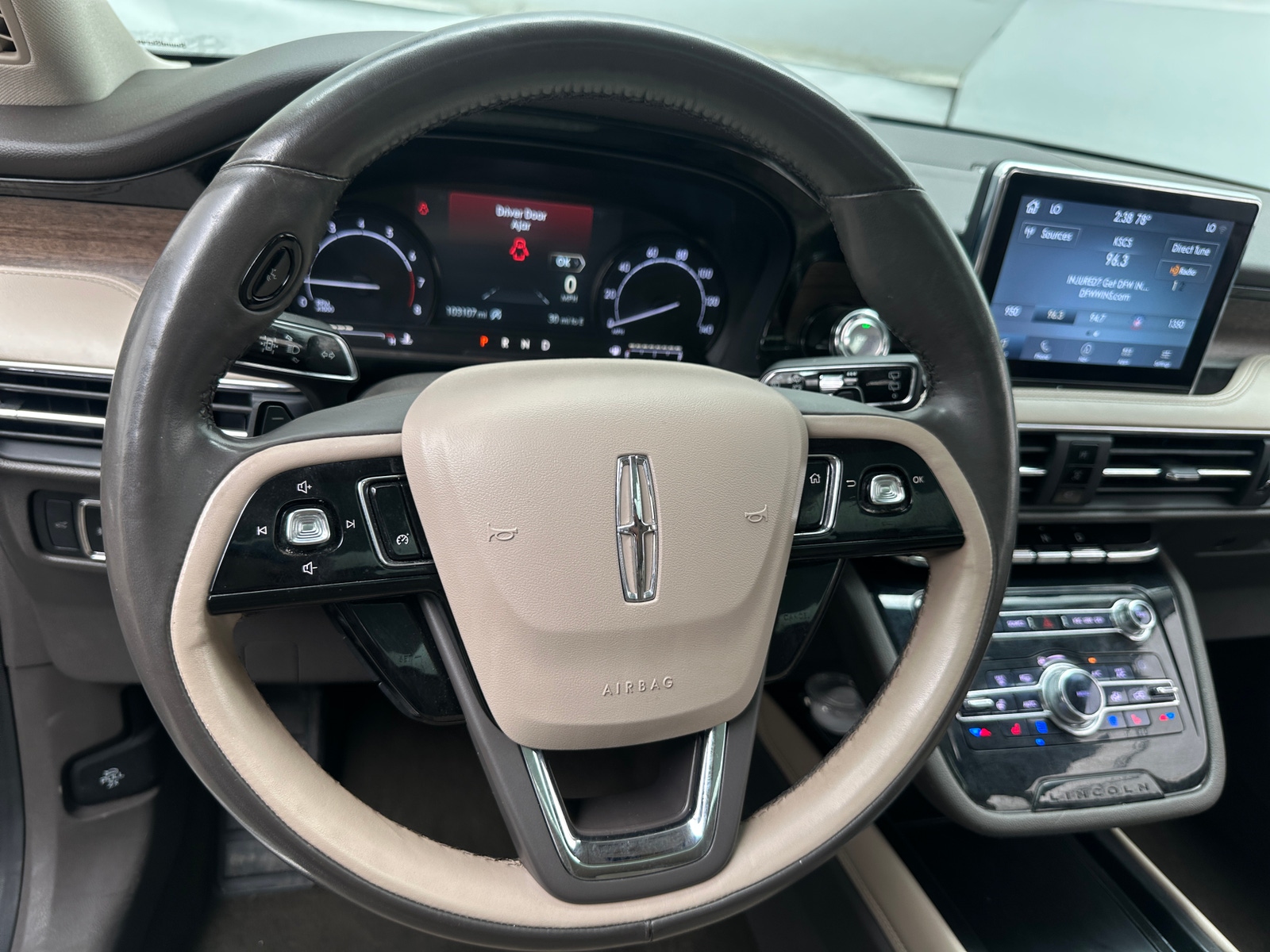 Thumbnail: 2020 Lincoln Corsair - 4