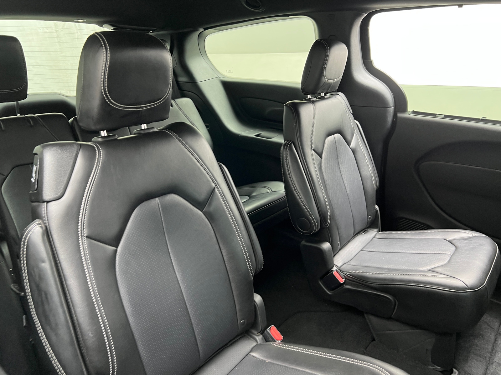 Thumbnail: 2025 Chrysler Pacifica - 5