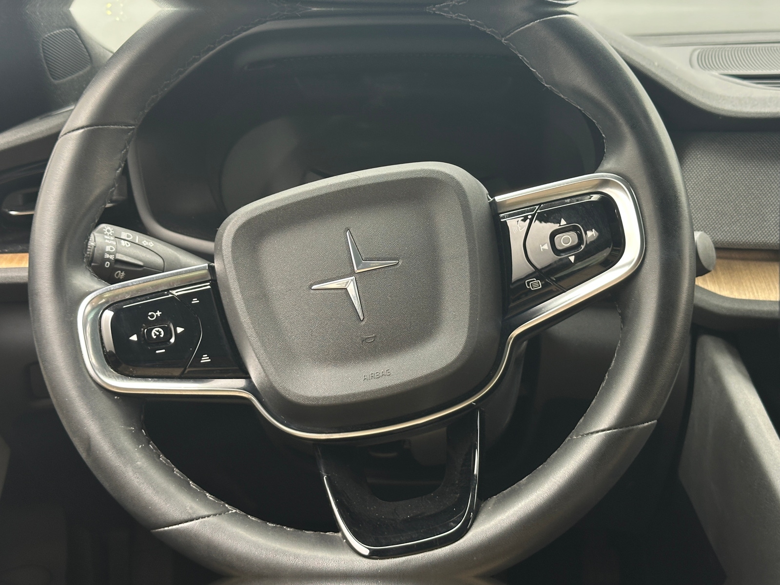 Thumbnail: 2021 Polestar 2 - 5