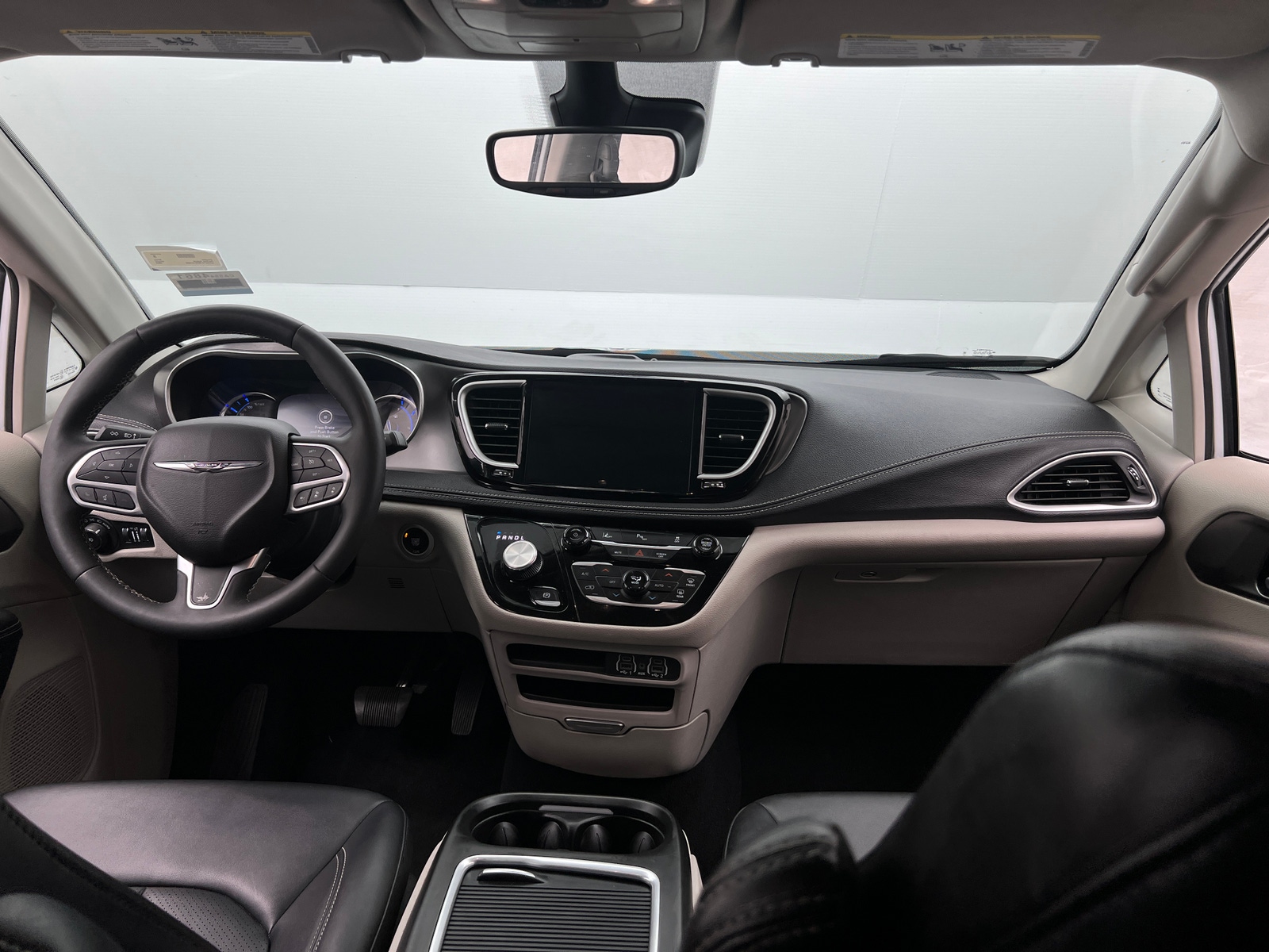 Thumbnail: 2024 Chrysler Pacifica - 2
