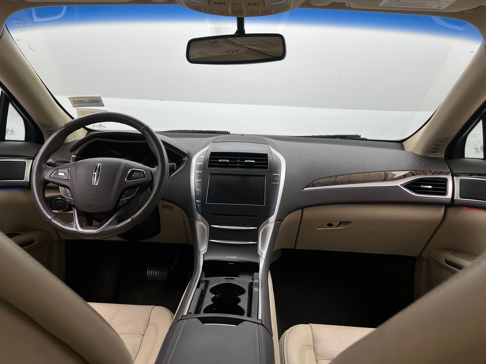 Thumbnail: 2014 Lincoln MKZ - 2