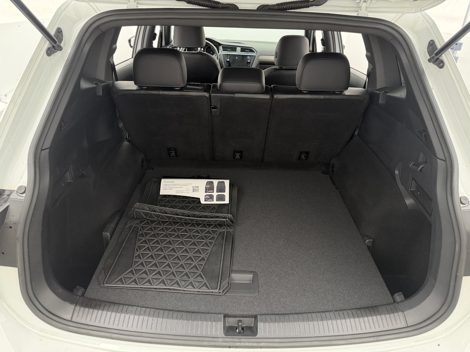 Thumbnail: 2021 Volkswagen Tiguan - 6