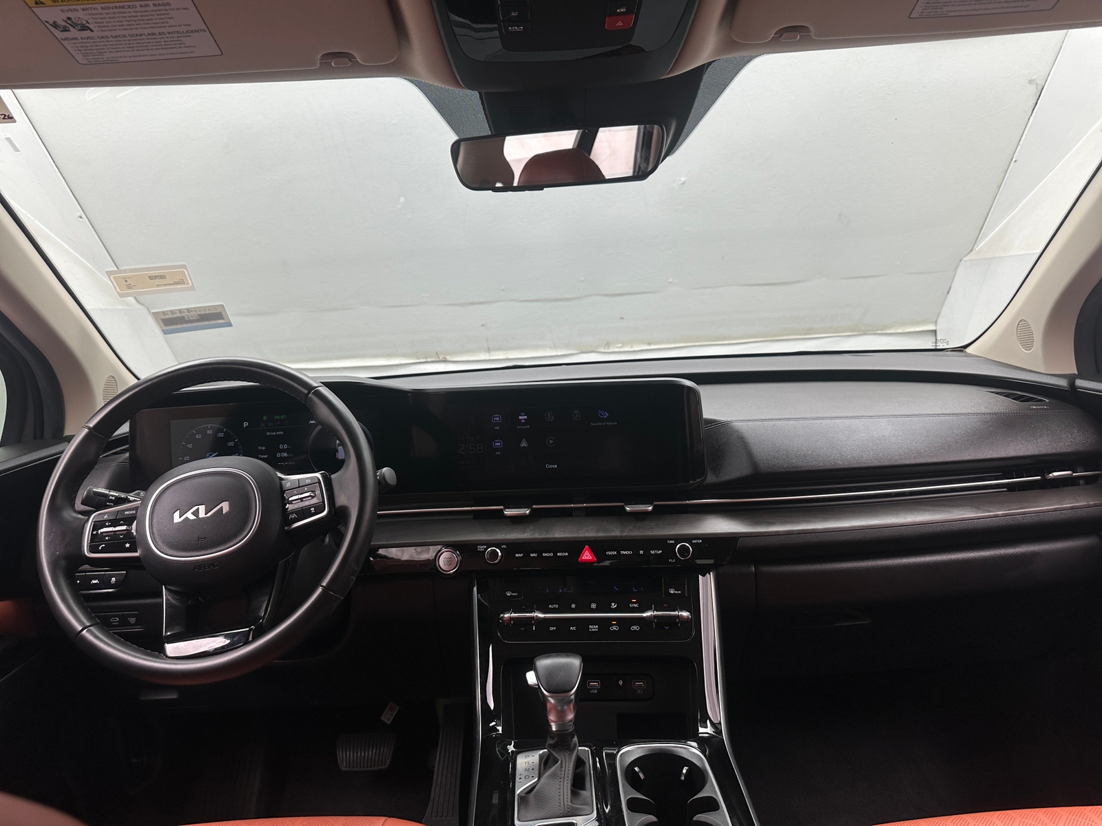 Thumbnail: 2023 Kia Carnival - 2