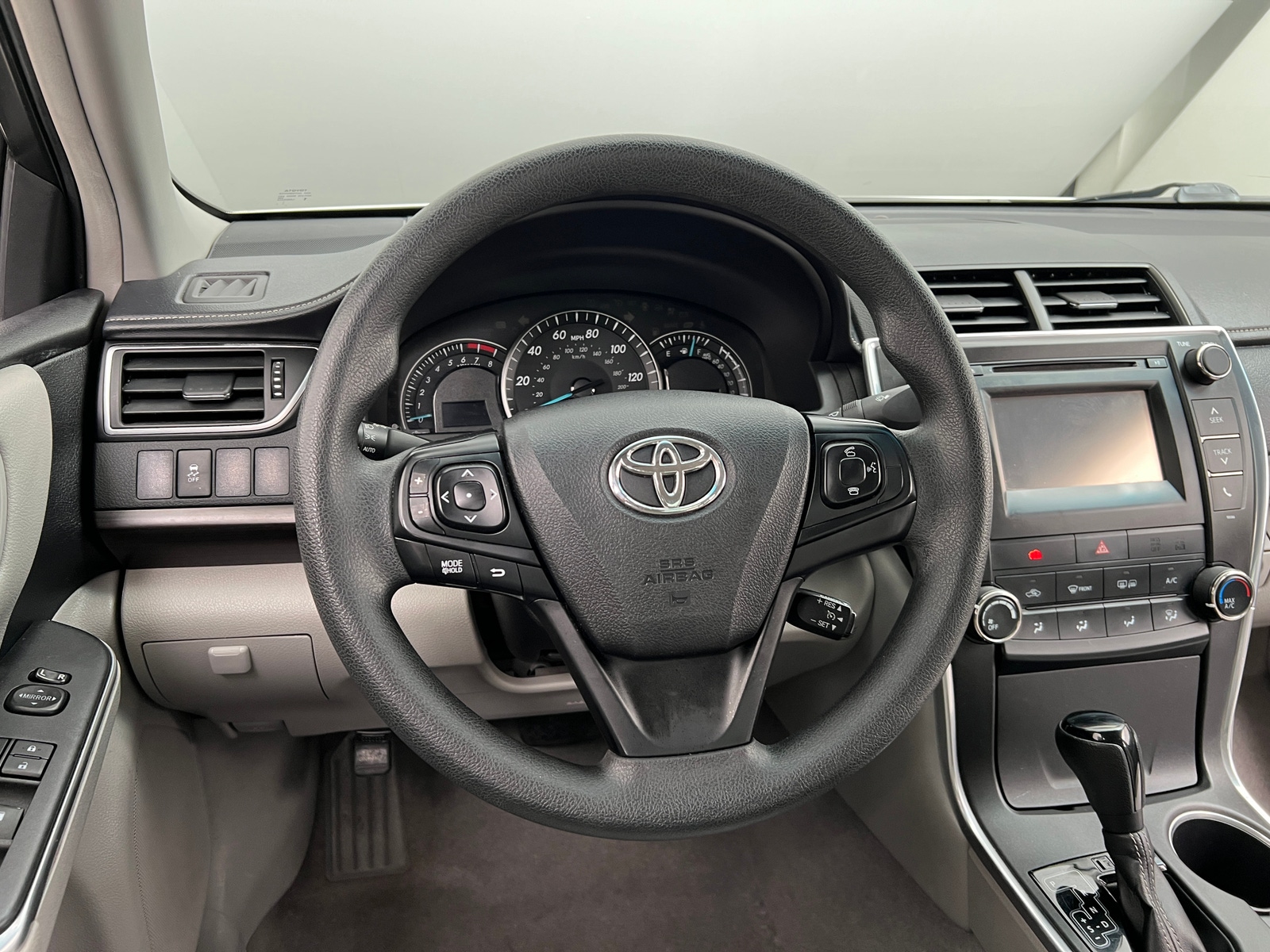 Thumbnail: 2015 Toyota Camry - 5