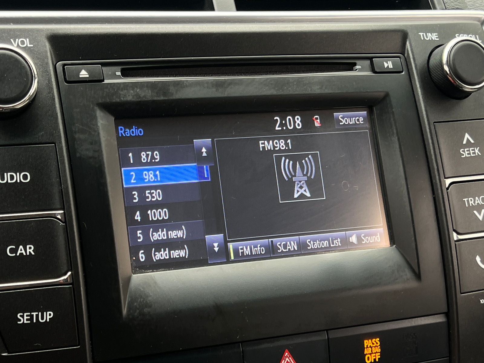 Thumbnail: 2015 Toyota Camry - 4