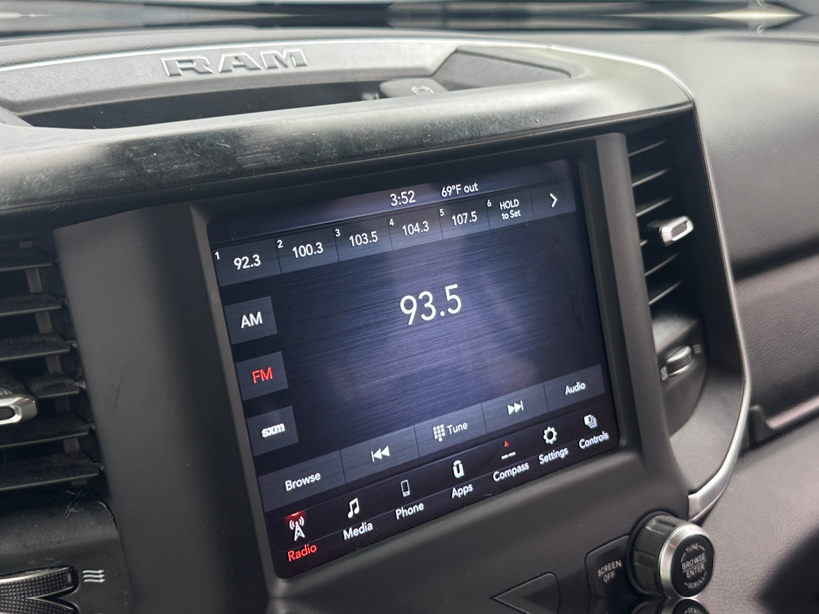 Thumbnail: 2020 RAM 1500 - 4