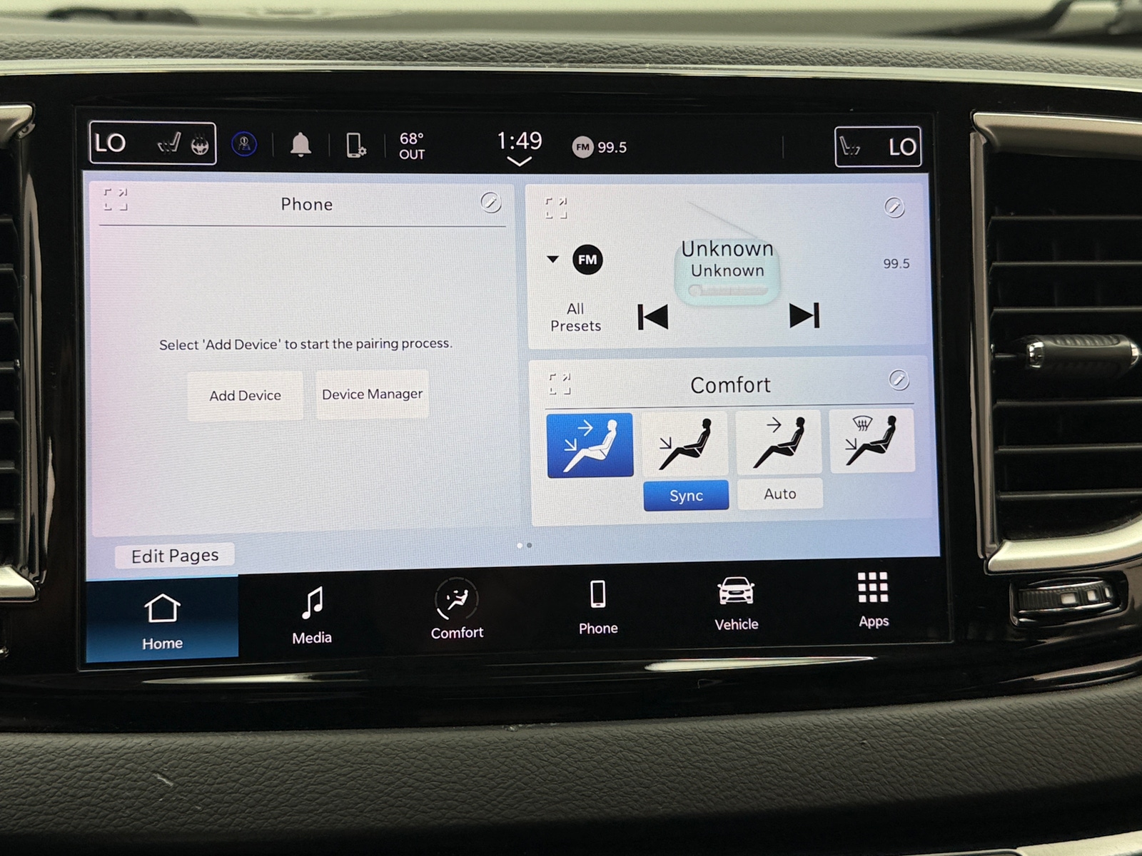 Thumbnail: 2023 Chrysler Pacifica - 3