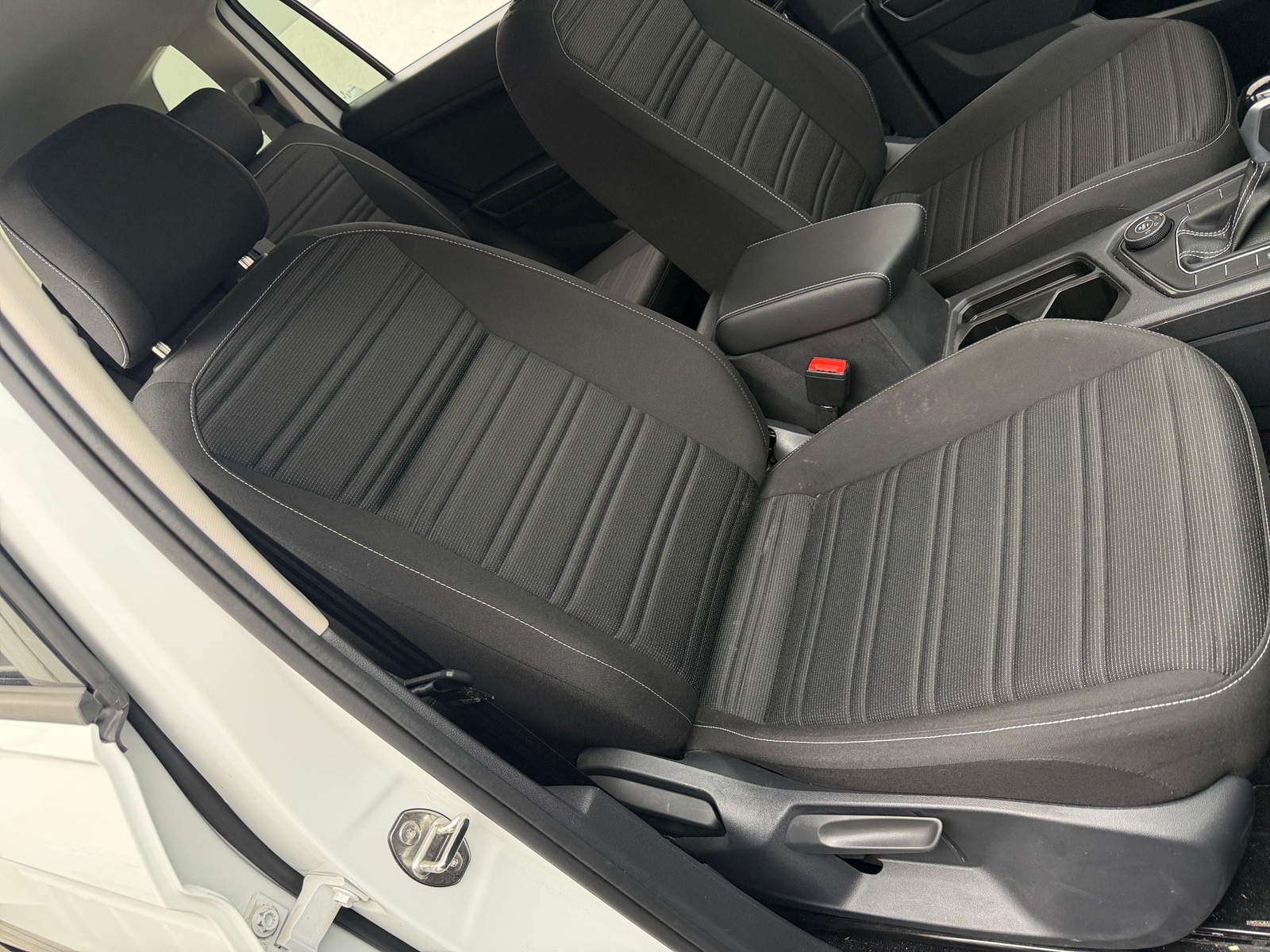 Thumbnail: 2024 Volkswagen Tiguan - 2