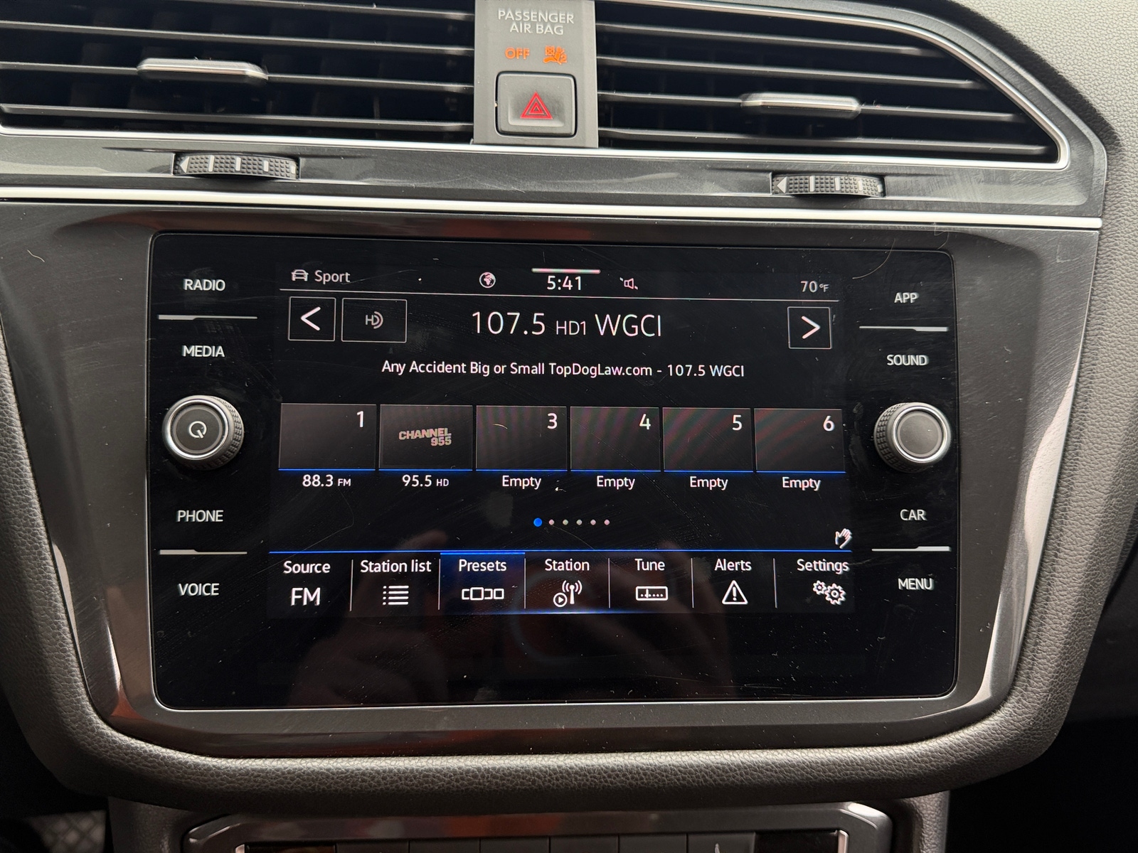 Thumbnail: 2024 Volkswagen Tiguan - 4