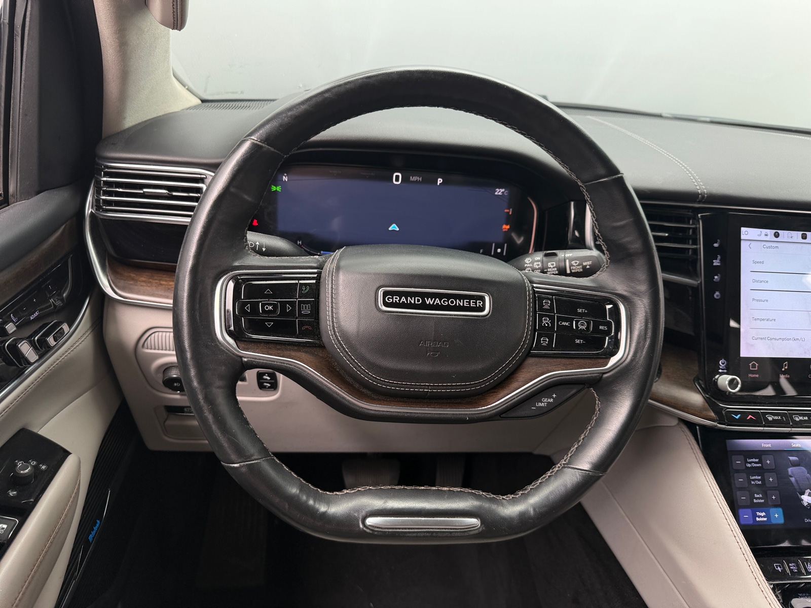 Thumbnail: 2022 Jeep Grand Wagoneer - 4
