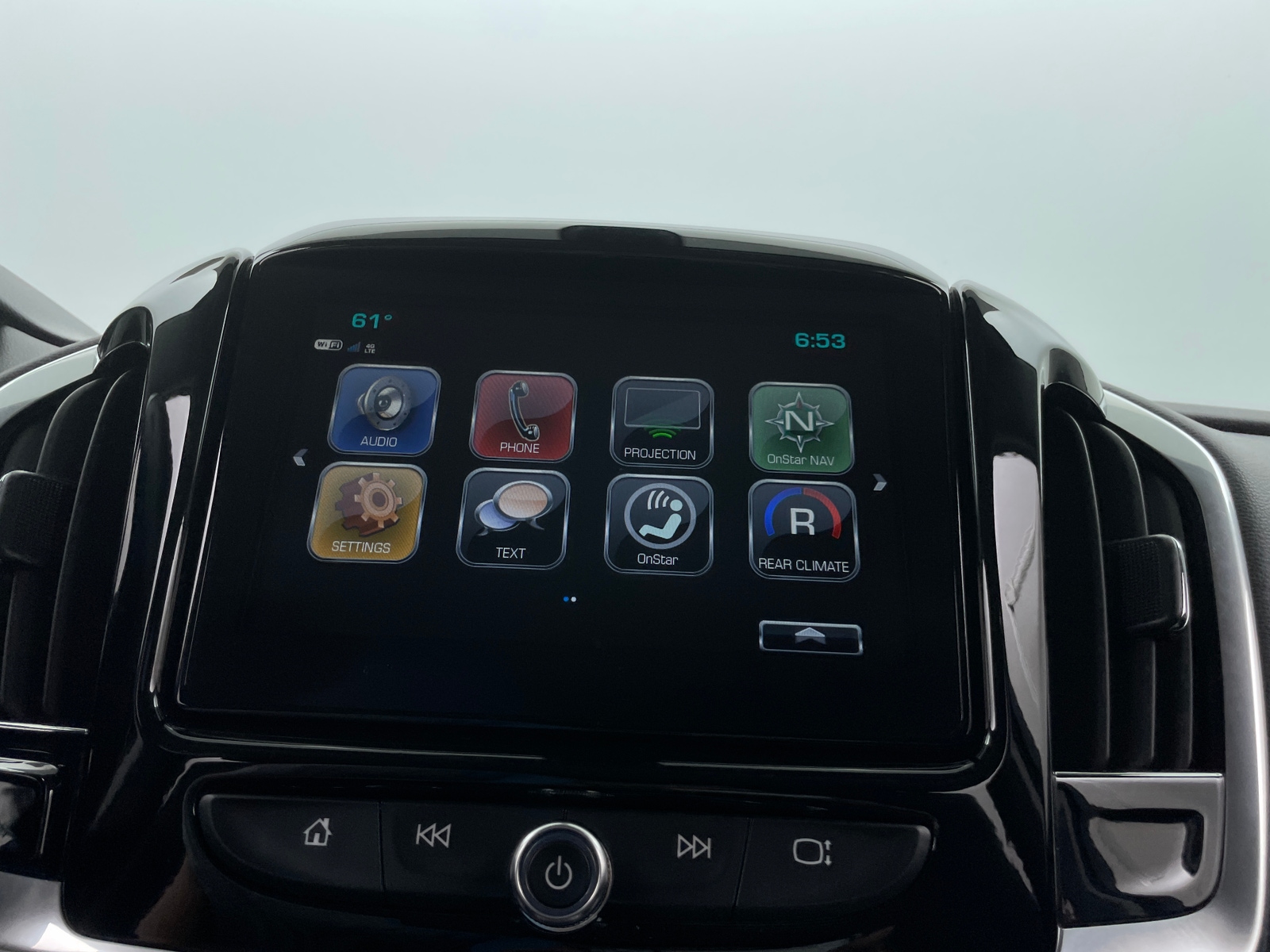 Thumbnail: 2019 Chevrolet Traverse - 4