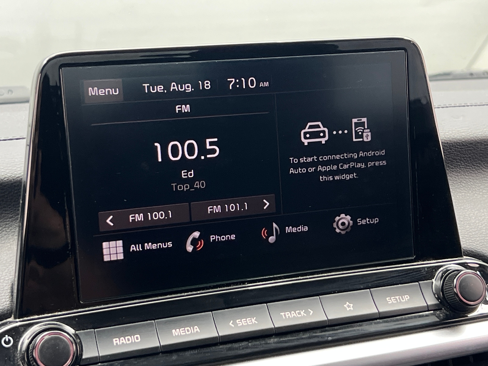 Thumbnail: 2023 Kia Forte - 4
