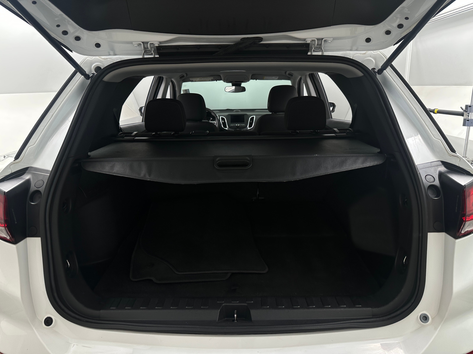 Thumbnail: 2023 Chevrolet Equinox - 7