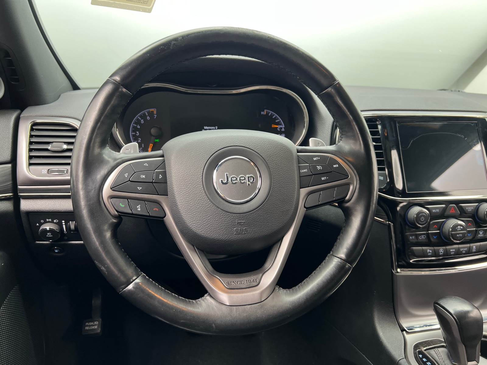 Thumbnail: 2020 Jeep Grand Cherokee - 4