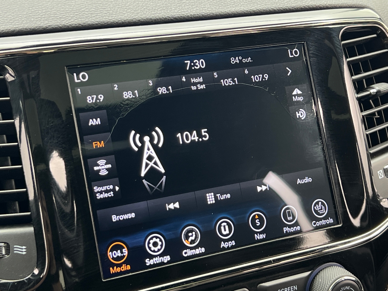 Thumbnail: 2020 Jeep Grand Cherokee - 3
