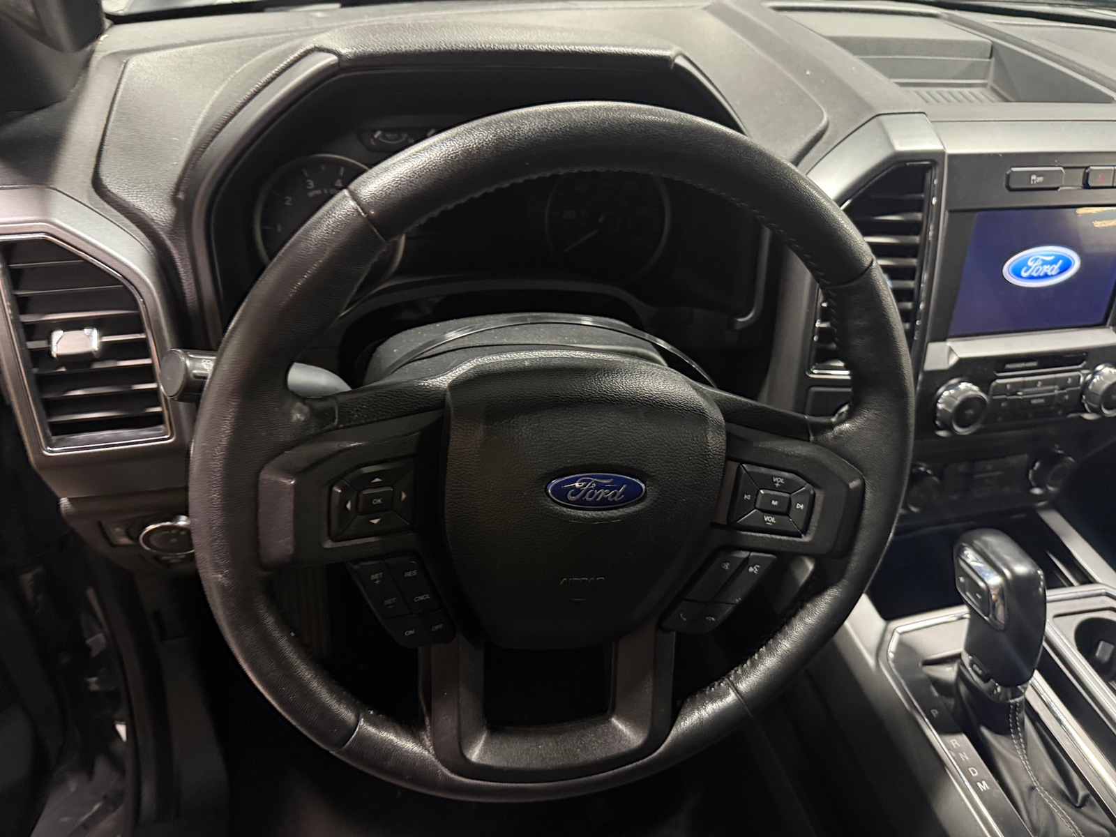 Thumbnail: 2019 Ford Econoline - 5