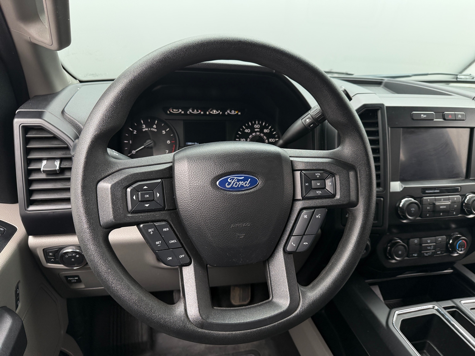 Thumbnail: 2019 Ford Econoline - 5