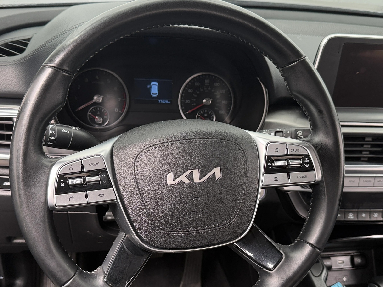 Thumbnail: 2022 Kia Telluride - 4