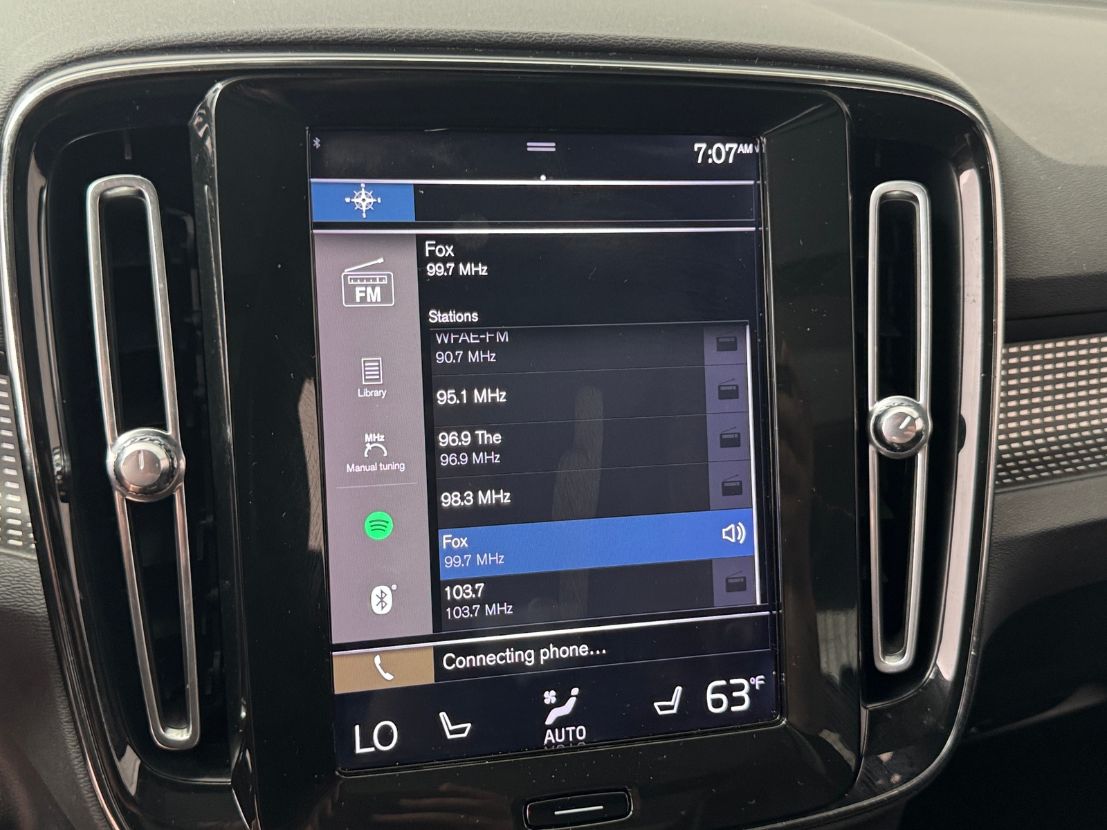 Thumbnail: 2019 Volvo XC40 - 3