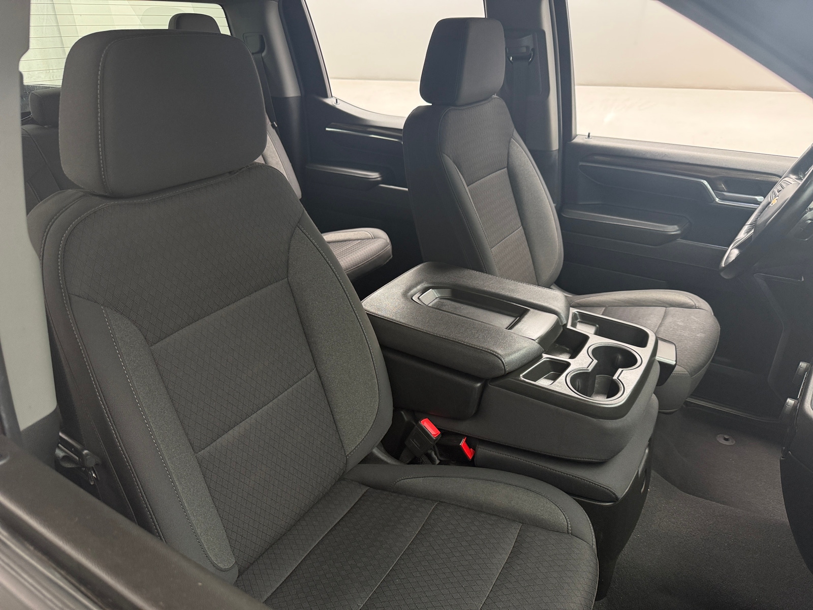 Thumbnail: 2024 Chevrolet Silverado 1500 - 2
