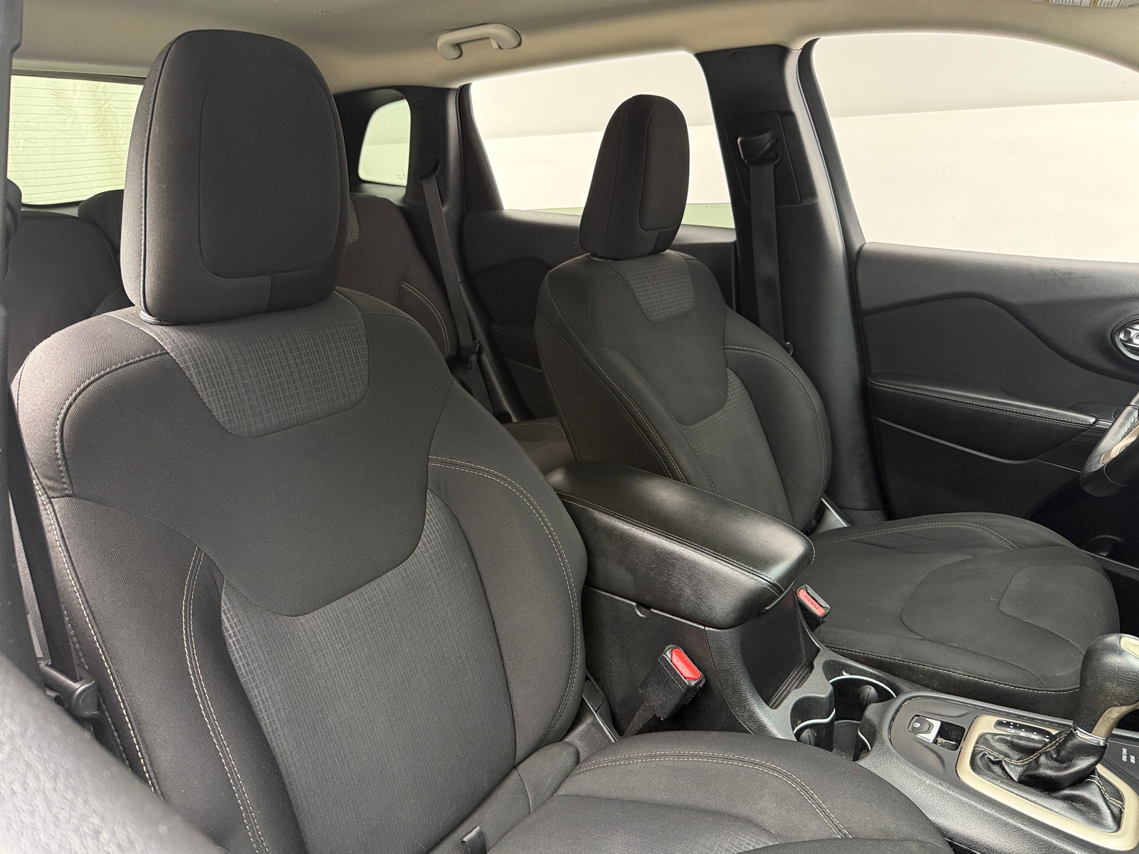 Thumbnail: 2015 Jeep Cherokee - 2