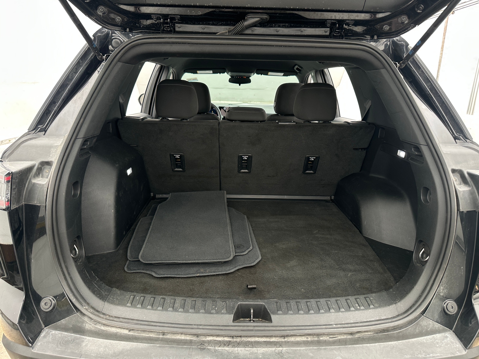 Thumbnail: 2025 Chevrolet Equinox - 7