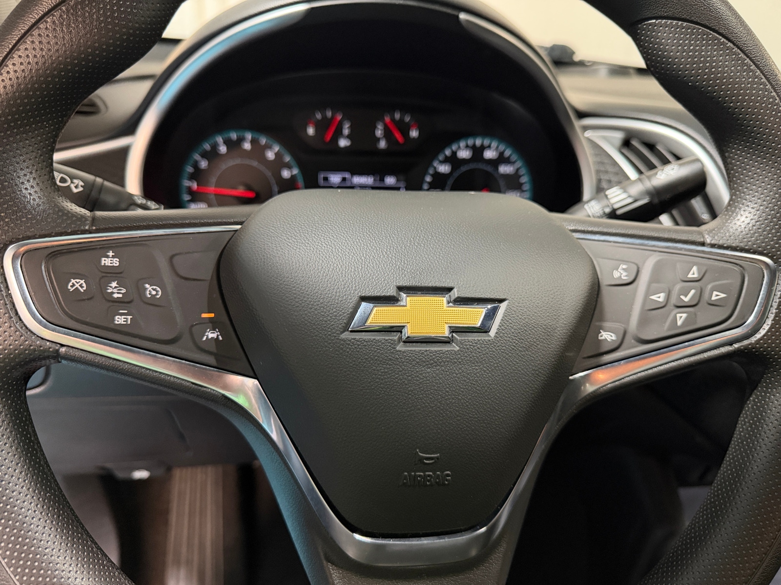 Thumbnail: 2024 Chevrolet Malibu - 5