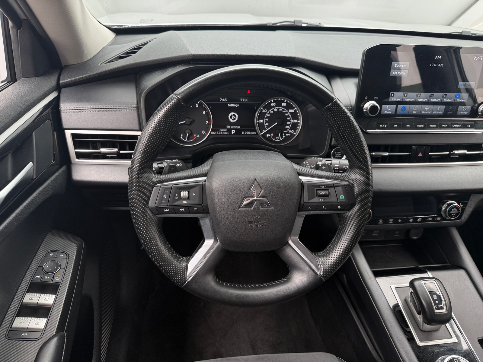 Thumbnail: 2024 Mitsubishi Outlander - 4