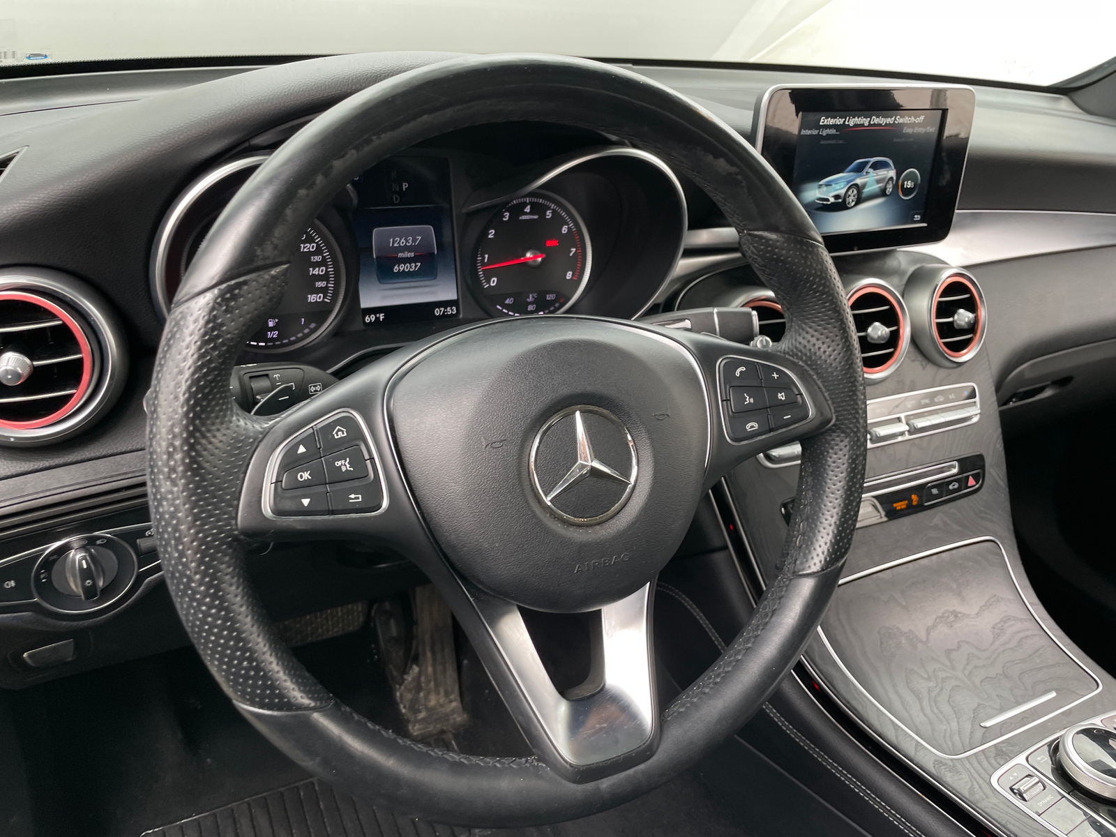 Thumbnail: 2017 Mercedes-Benz GLC - 4
