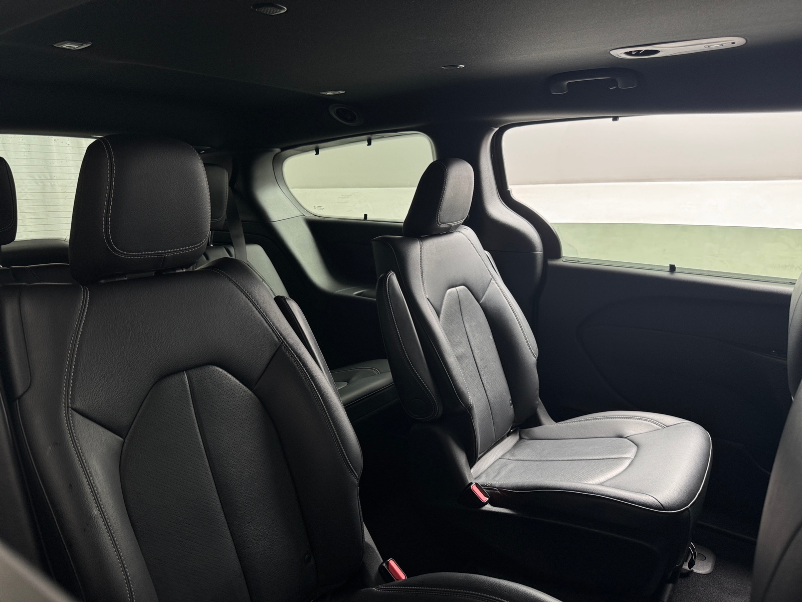 Thumbnail: 2021 Chrysler Pacifica - 5