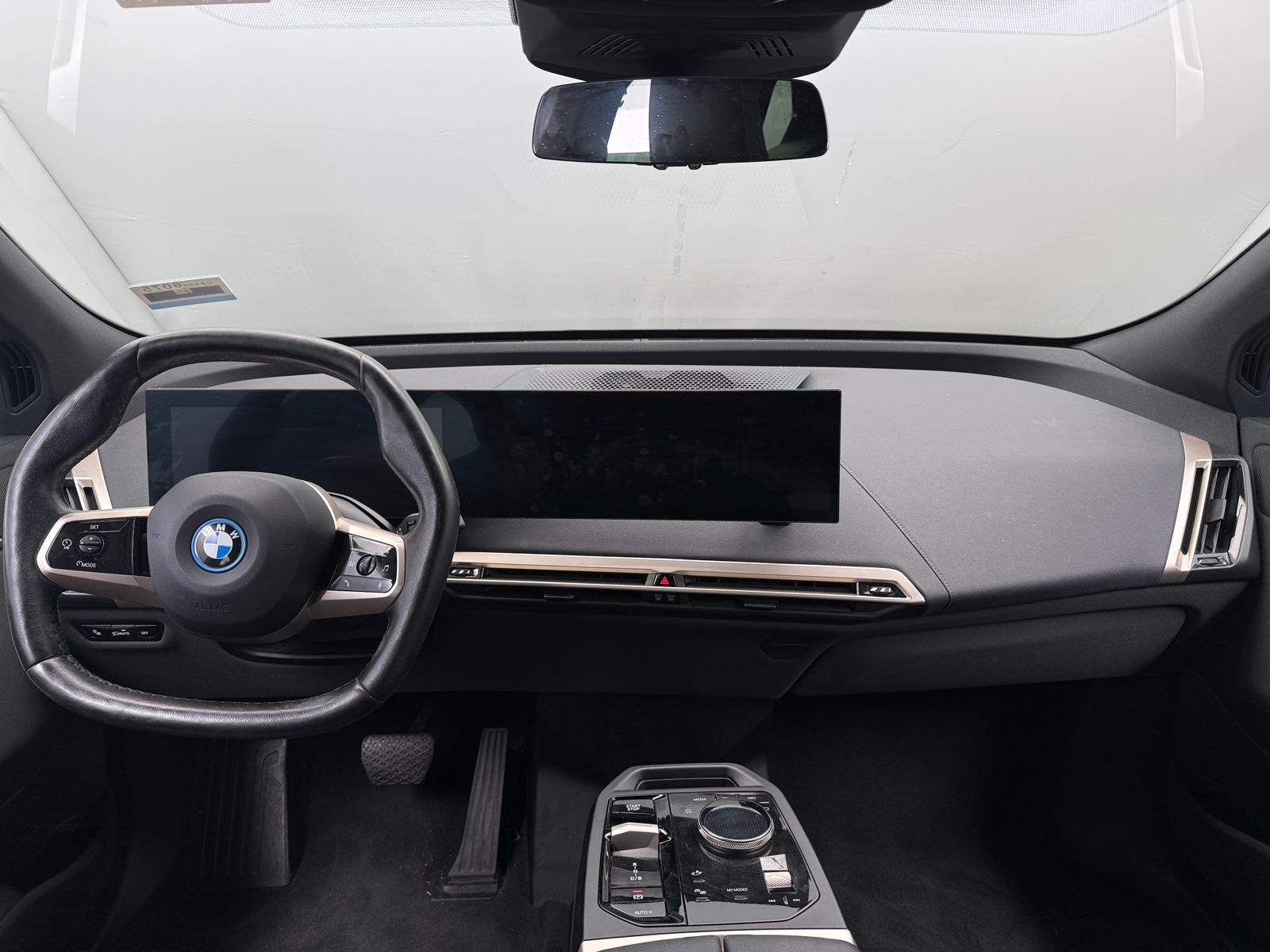 Thumbnail: 2024 BMW iX - 2