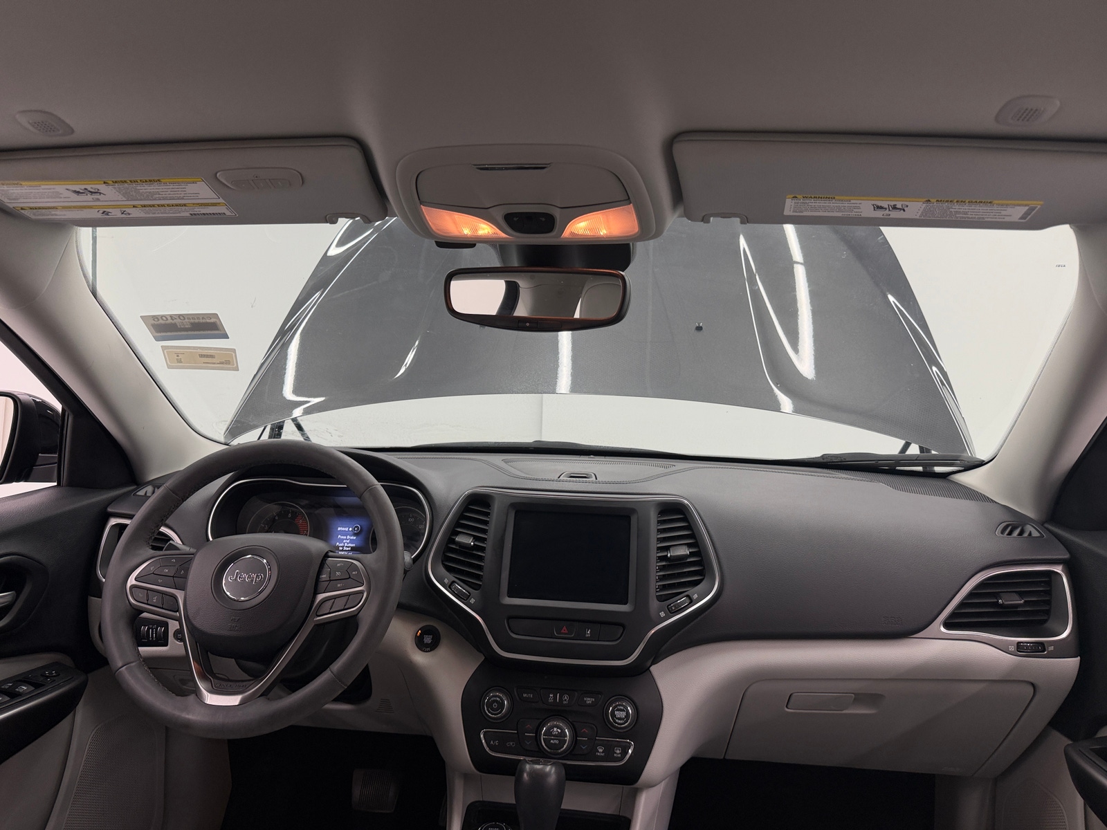 Thumbnail: 2022 Jeep Cherokee - 2