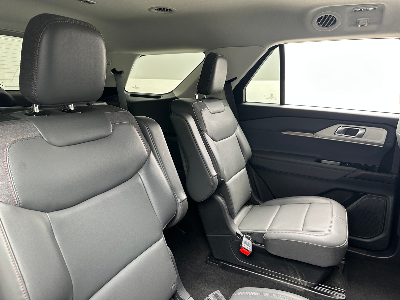 Thumbnail: 2025 Ford Explorer - 6