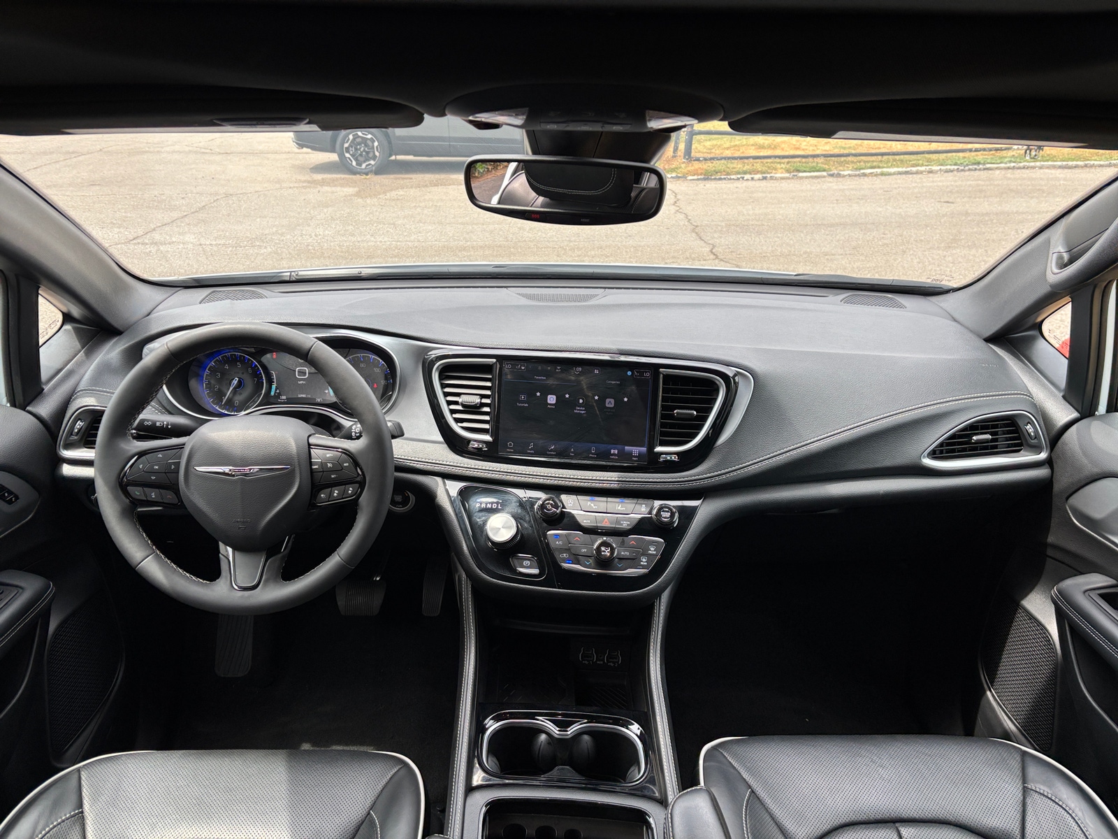 Thumbnail: 2025 Chrysler Pacifica - 2