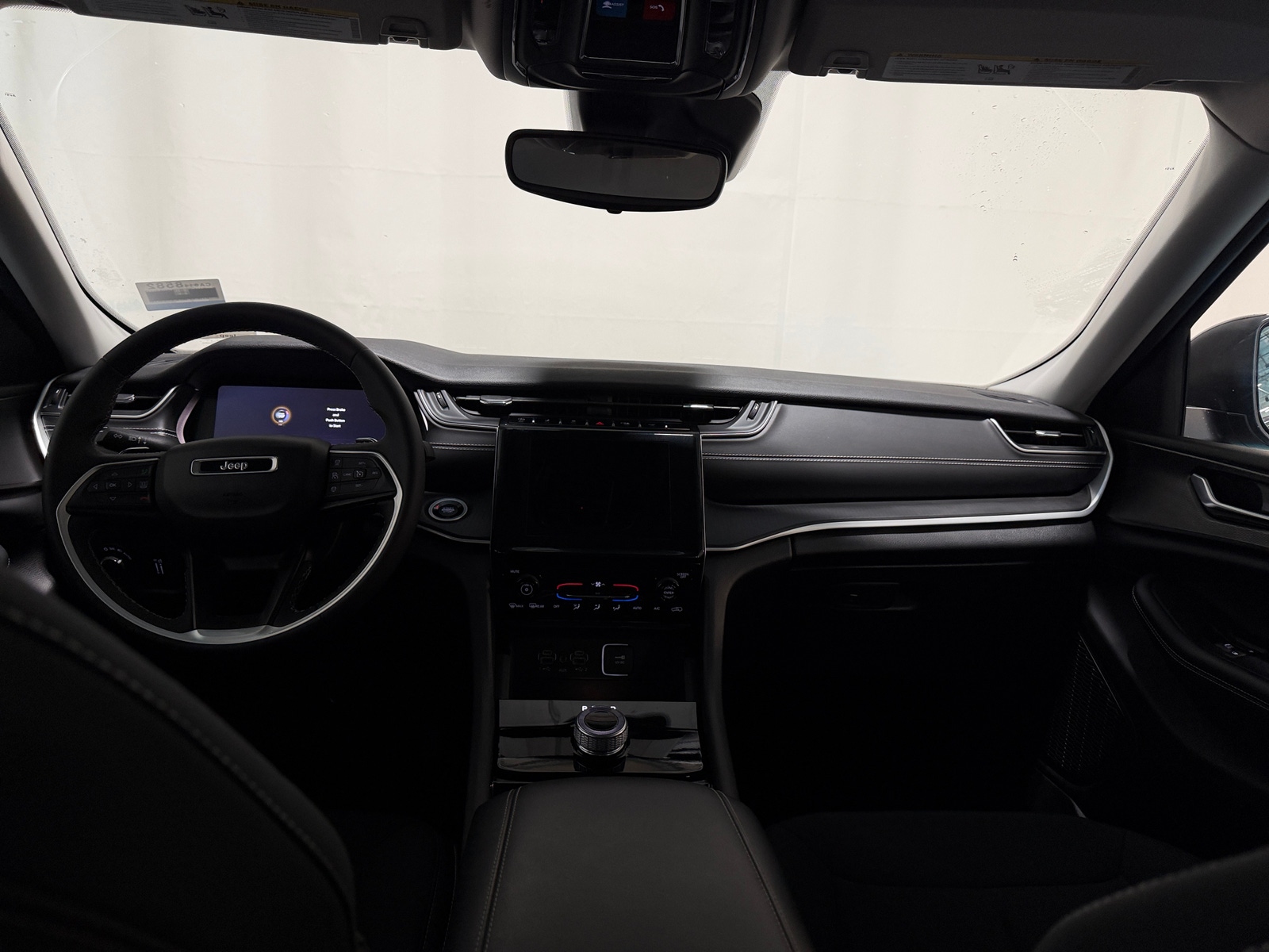 Thumbnail: 2023 Jeep Grand Cherokee - 3