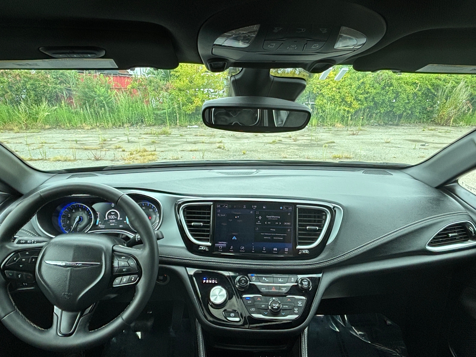 Thumbnail: 2025 Chrysler Pacifica - 2