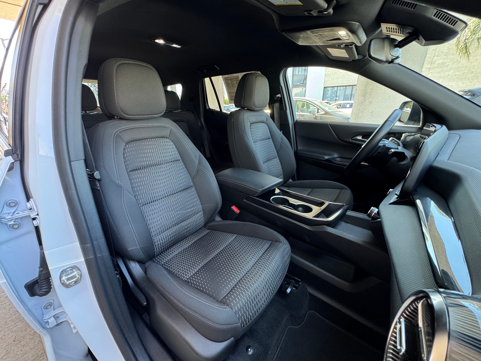 Thumbnail: 2025 Chevrolet Equinox - 2
